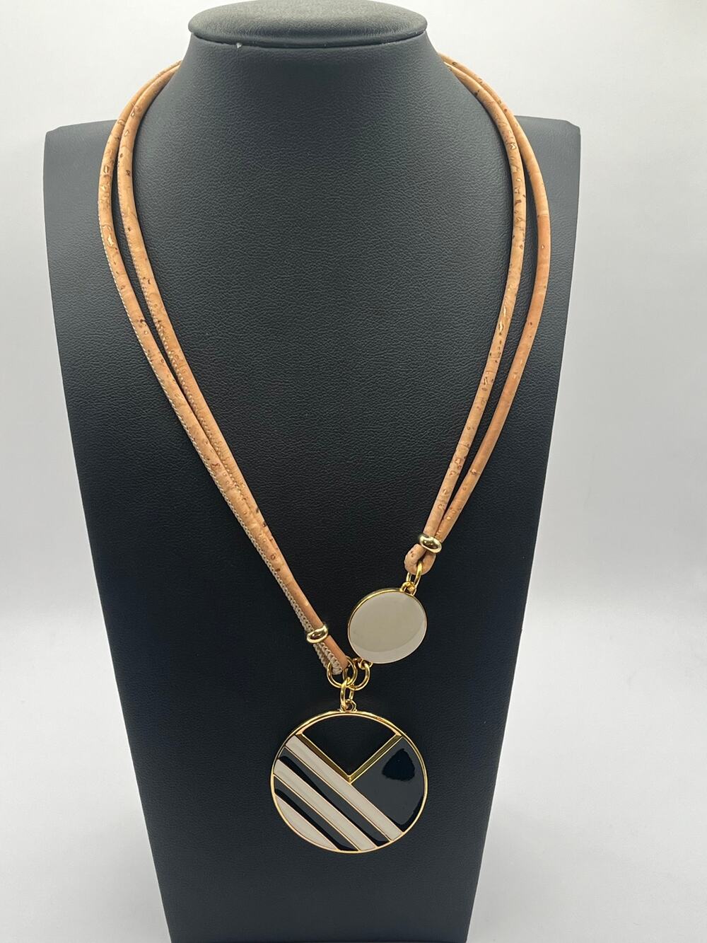 Necklace in Natural Sustainable Portuguese Cork Black/White Pendant
